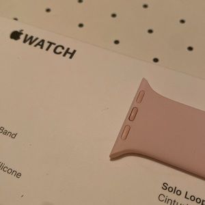 Apple Solo Loop size 9